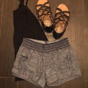 Gray stretchy shorts